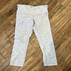 🩳 Cropped Lululemon Leggings - Size 8, 22-Inch Inseam, Perfect Condition…